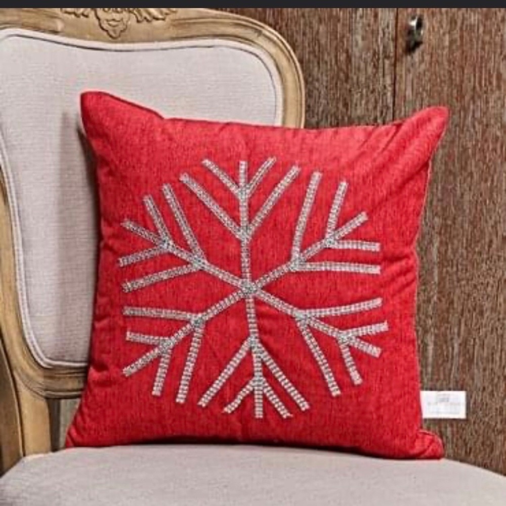 Silver jewel snowflake pillow